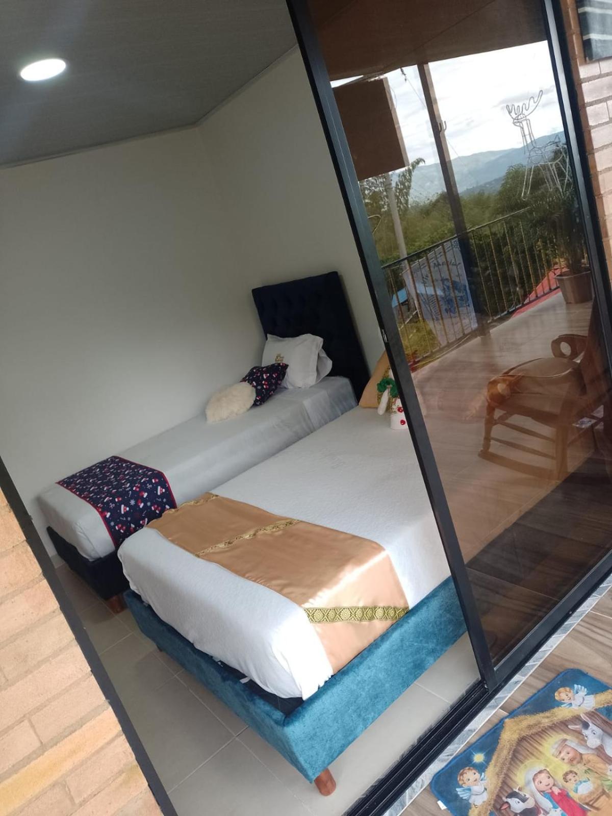 Hostal Quebrada Verde 호텔 엘 콜레히오 외부 사진